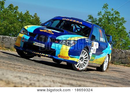 YALTA, UK-SEPTEMBER 11: Ukrainske team i race på Subaru Impreza, Race Jalta Prime Rally, Septem