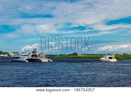 Large Silver Trimaran