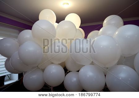 Multiple balloons in gradient colorspace. Color white