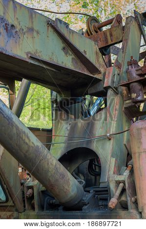 Detail of the machinery of an abandoned crane