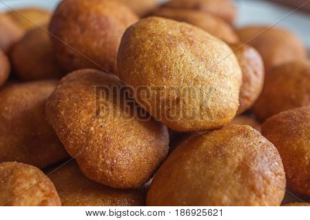 Corn Bread. Mchadi - Traditional Georgian Cornbread. Georgian Cuisine