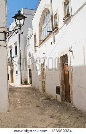 Characteristic alleyway of Locorotondo. Puglia. Southern Italy.
