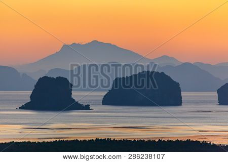 Sunset At Kwang Island. Kwang Island Is In The Middle Of Kwang Beach Krabi Thailand.when Low Tide Ca