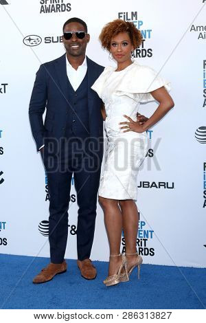 LOS ANGELES - FEB 23:  Sterling K. Brown, Ryan Michelle Bathe at the 2019 Film Independent Spirit Awards on the Beach on February 23, 2019 in Santa Monica, CA