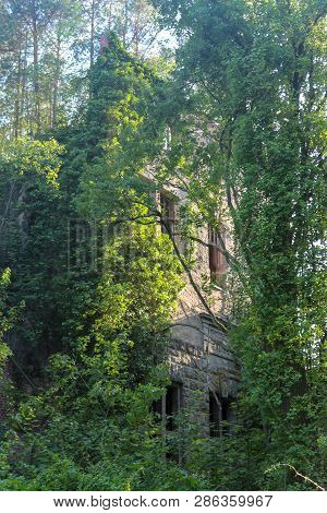 Ruins Of Beelitz-heilstätten Lost Place Berlin Brandenburg;