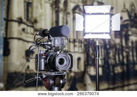 Shooting A Report In The Interior. Video Equipment: Camera, On-camera Microphone Gun, Led Lighting D