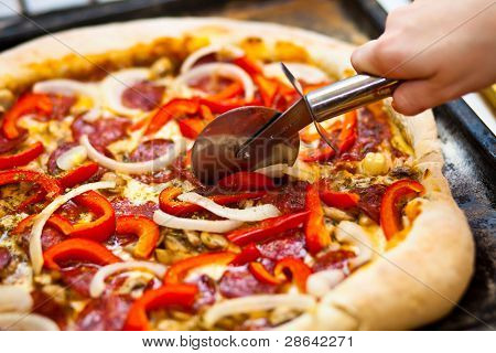 hausgemachte pizza
