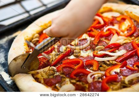 hausgemachte pizza