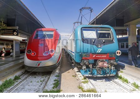 Venice, Italy-april 22, 2017: Trenitalia High Speed Trains Train Trains At The Venice St. Lucia Rail