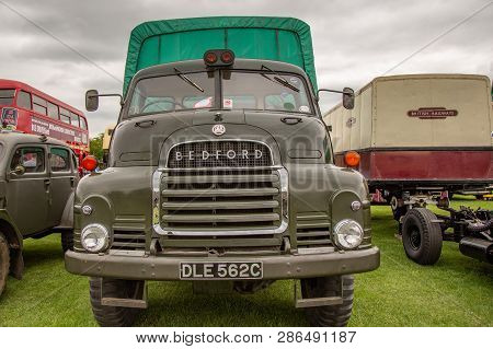 Enfield, Middlesex, England, Uk - May 24, 2015: Front View Of An Old Green Bedford Truck At A Car Sh