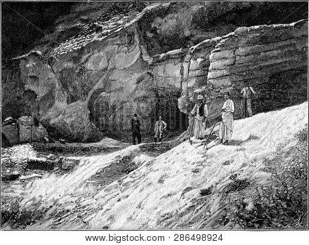 The field of discovery of the remains of bones of the diluvian man near Krapina in Croatia, vintage engraved illustration. From the Universe and Humanity, 1910.