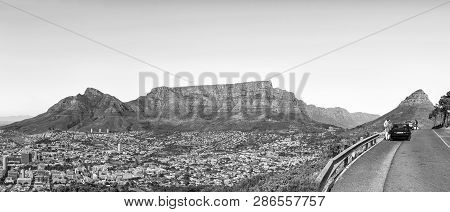 Cape Town, South Africa, August 9, 2018: A Panorama Of Cape Town As Seen From Signal Hill. Devils Pe