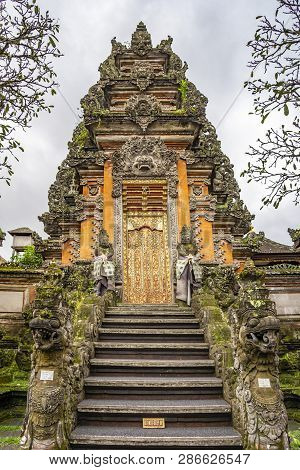Pura Taman Saraswati Temple. Ubud, Bali, Indonesia. The Pura Taman Saraswati Is A Beautiful Water Te