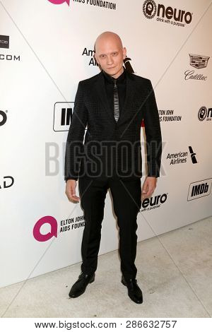LOS ANGELES - FEB 24:  Anthony Carrigan at the Elton John Oscar Viewing Party on the West Hollywood Park on February 24, 2019 in West Hollywood, CA