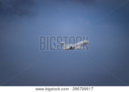 Tc-trh - G450 . The Plane Takes Off. Official Summer Spotting At Pulkovo Airport On August 15, 2018,