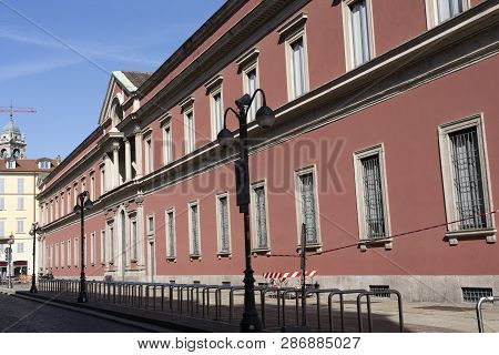 Milan, Lombardy, Italy: Ca Granda, Historic University