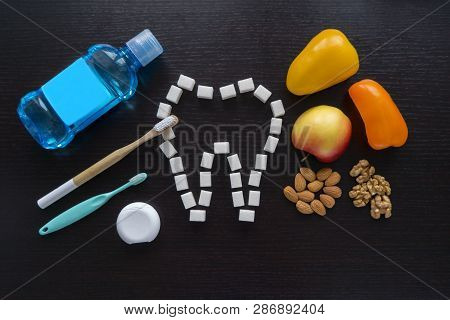 Set For The Care Of The Oral Cavity - A Bottle Of Mouthwash , Tooth Plastic And Bamboo Ecology Brush