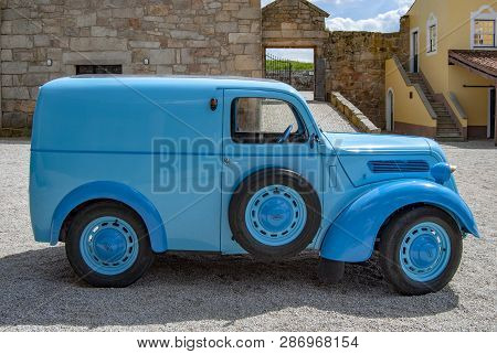 Almeida, Guarda, Portugal; May 2013: View Of An Old Car Model In Picadeiro Del´rey In The Walled Cit