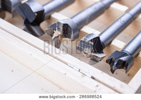 Carpentry Drill, Used To Mount Furniture Hinges. A Cutter Used To Mount Furniture From Chipboard. Da