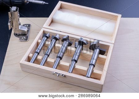 Carpentry Drill, Used To Mount Furniture Hinges. A Cutter Used To Mount Furniture From Chipboard. Da