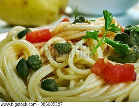 Sicilian Spaghetti Con Pesto Di Capperi