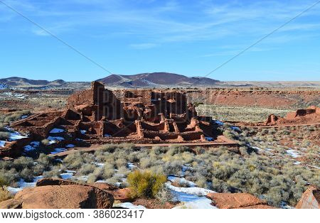 Amazing Landscape With Beautiful Red Rock Ruins.
