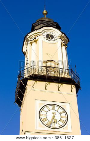detalje af tårnet af ur, SNP Square, Banska Bystrica, Slovakiet