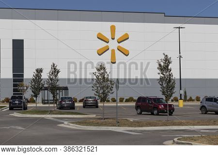 Plainfield - Circa September 2020: Walmart.com Fulfillment Center. Walmart Stocks And Ships Ecommerc