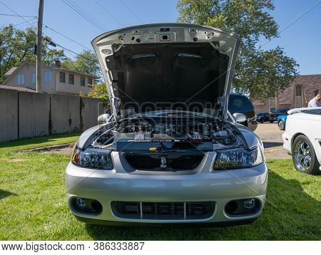 Saint Clair Shores, Michigan / Usa - 09-21-2020: 24Th Annual Waterfront Car Show Presented By The Vi