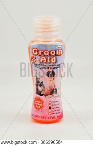 Manila, Ph - Sept 10 - Groom Aid Dog Conditioning Shampoo On September 10, 2020 In Manila, Philippin