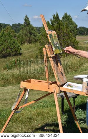 De Smet, Sout Dakota, August 5, 2020: An Unknown Artist Participates At The Harvey Dunn Plein Air Pa