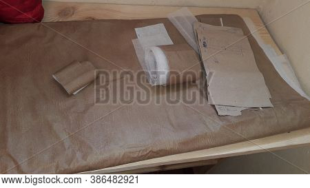 Door Upholstery With Leather And Dermantine For Insulation