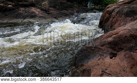 Mata De Sao Joao, Bahia / Brazil - September 23, 2020: View Of The River Imbassai Near The Mouth In 
