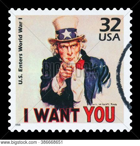 United States Of America - Circa 1998: A Stamp Printed In Usa Shows Uncle Sam, U.s. Enters World War