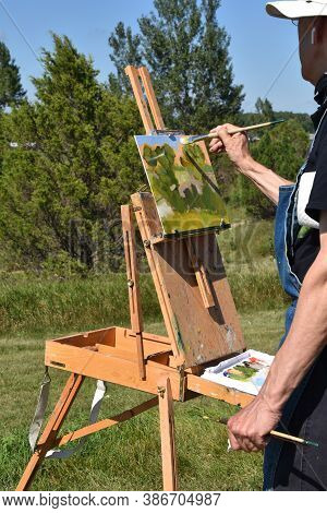 De Smet, Sout Dakota, August 5, 2020: An Unknown Artist Participates At The Harvey Dunn Plein Air Pa