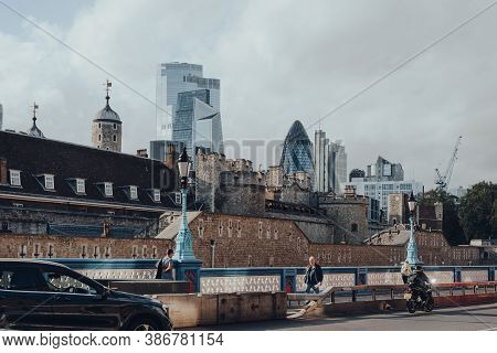 London, Uk - August 25, 2020: Skyscrapers Of City Of London Seen Over The Tower Of London, On A Sunn