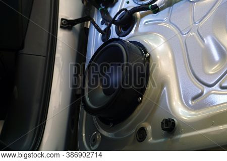 The Inner Lining Has Been Removed From The Door Of A Modern Car. You Can See The Wiring And The Musi
