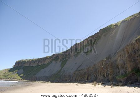 Spiaggia e scogliera