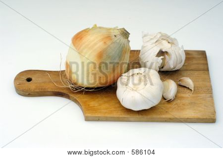 Zwiebel und Knoblauch