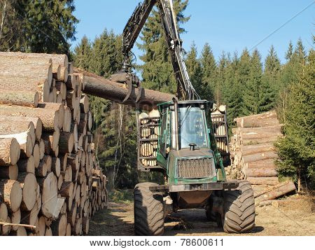 Machine For Wood Transport