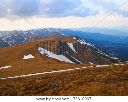 Carpathian mountains 21 under snow in spring