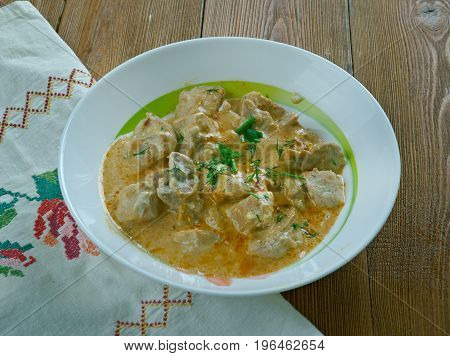 Georgian Chicken With Walnut Sauce
