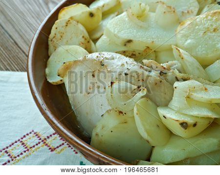 Baked Garlic Chicken And Potatoes