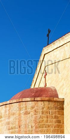 The Chatolic Church And The Cross