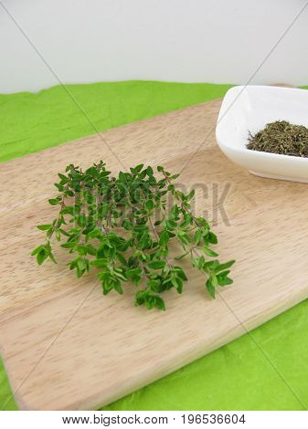 Fresh and coarsely grated green aromatic thyme