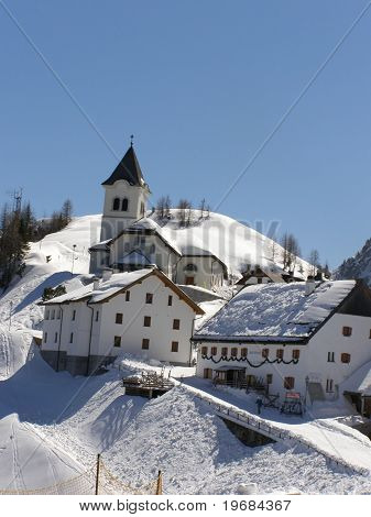 Villaggio alpino invernale