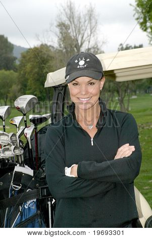 TARZANA, CA - 18 huhtikuu: Paula Trickey saapuu kahdeksas vuotuinen 
