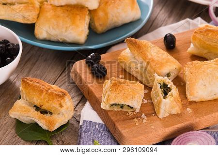 Spinach Puffs With Feta Chese And Spinach.
