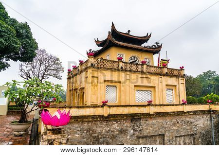 Doan Mon, The Main Gate Of Thang Long Imperial Citadel. Unesco World Heritage In Hanoi, Vietnam