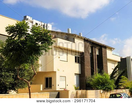 Rishon Le Zion, Israel - June 28, 2018: House In The Center Of Rishon Le Zion, Israel.